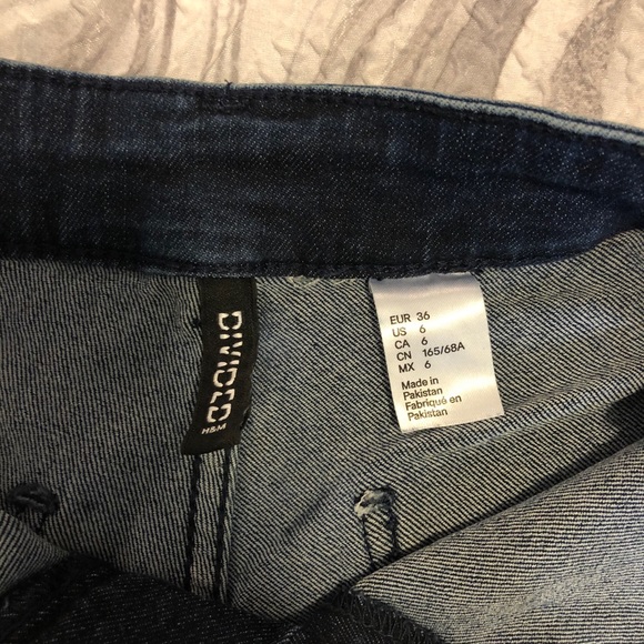 H&M shorts 🌵 - Picture 2 of 3